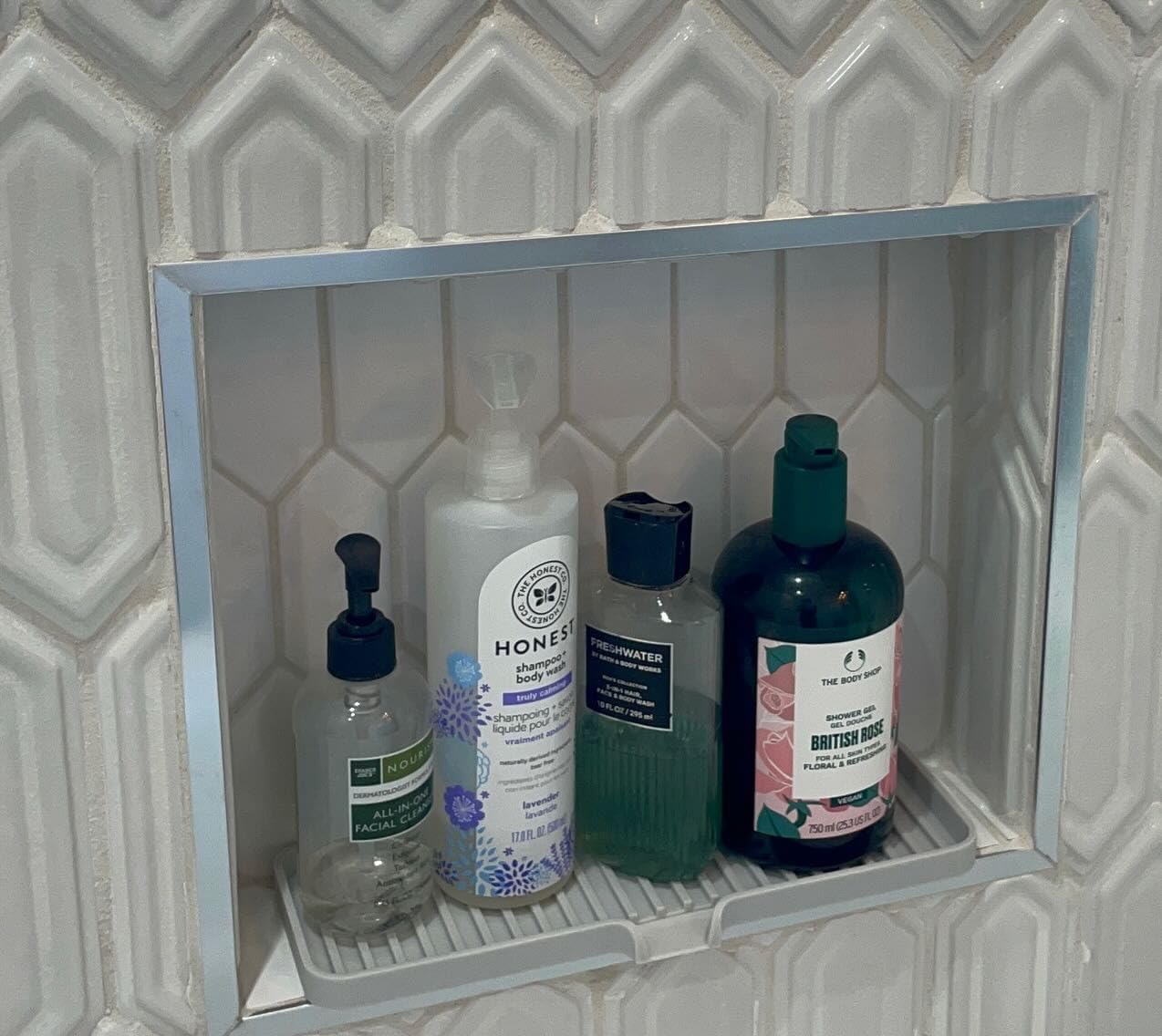 Happitasa Silicone Soap Dish Tray and Sponge Holder with Drain Chute | Bathroom and Kitchen Sink Organizer Caddy (Grey, 12"x4", 7.4 Ounces)