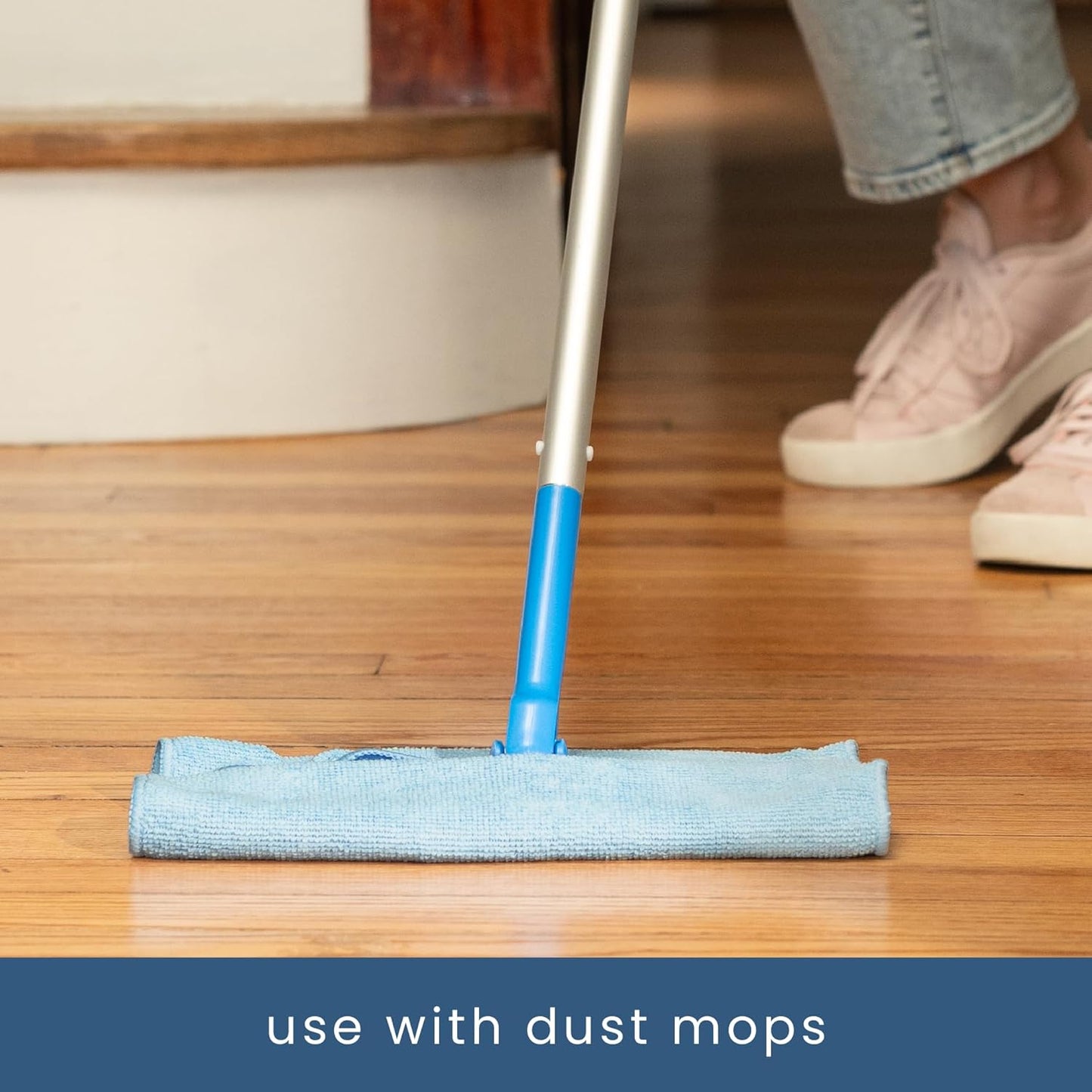 S&T INC. 200 Pack Microfiber Cleaning Cloth, Bulk Towels for Home, Reusable Microfiber Towels for Cars, Cleaning Rags, Light Blue, 11.5 Inches x 11.5 Inches, 200 Count