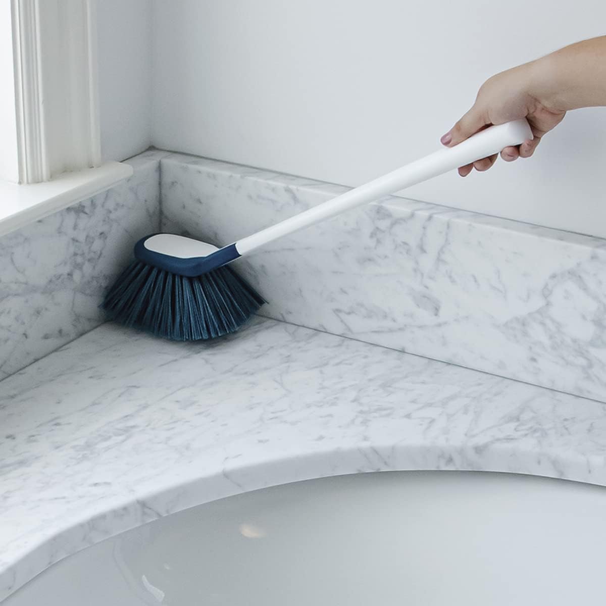 Unger EZ Reach Shower Tub and Tile Scrub Brush, Crevice Bathroom Cleaning Supplies, Non-Scratch Scrubber Tool for Showers, Fixtures, Bathtubs, Drains, Grout, and Marble