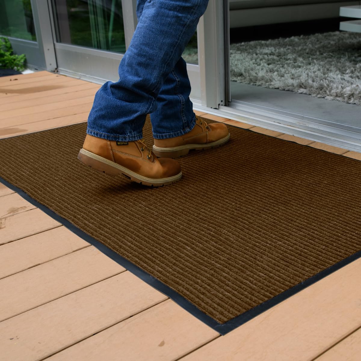 UNIMAT Traffic Guard Door Mat, 3´x 5´, Heavy Duty Waterproof Doormat, Stain and Fade Resistant Welcome Mats, Durable Rubber Backing, Low Pro le Entryway Rug, Shoe and Boot Scraper, Brown