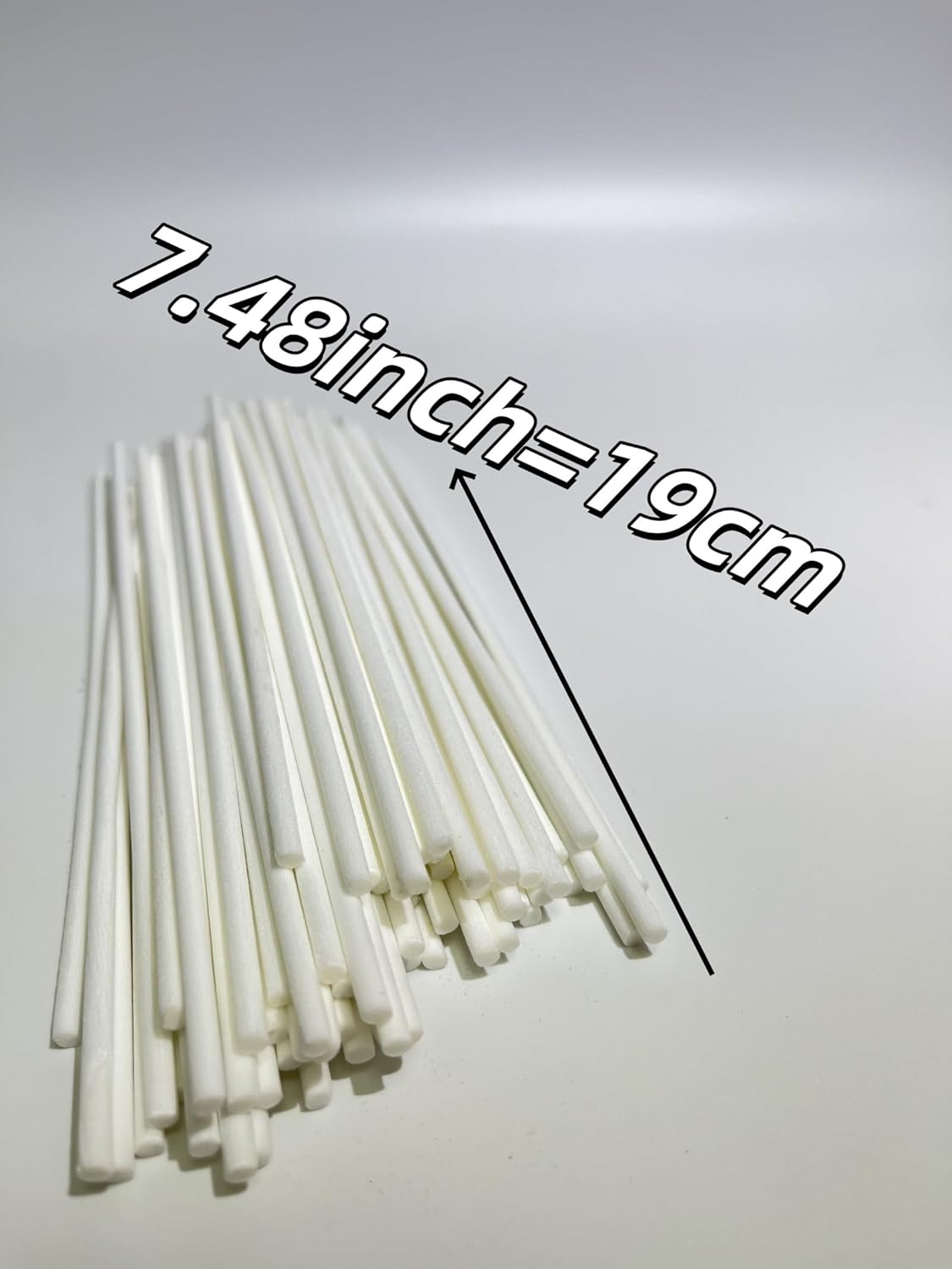 4PCS Reed Diffuser Bottles Empty, 20Pcs Reed Diffuser Stick, Diffuser Bottle Capacity 50ml (1.7oz) Diffuser Stick 3.5mm-190mm, Suitable for Home, Hotel, Restaurant, Office Aromatherapy Tasks