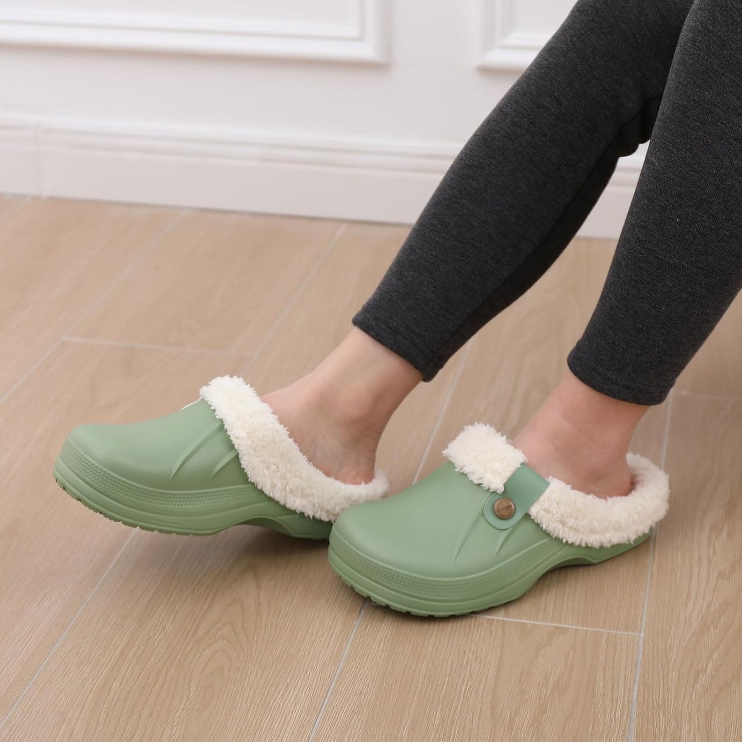 Beslip Classic Fur Lined Clogs Waterproof Winter Fuzzy Slippers for Women Men Indoor and Outdoor