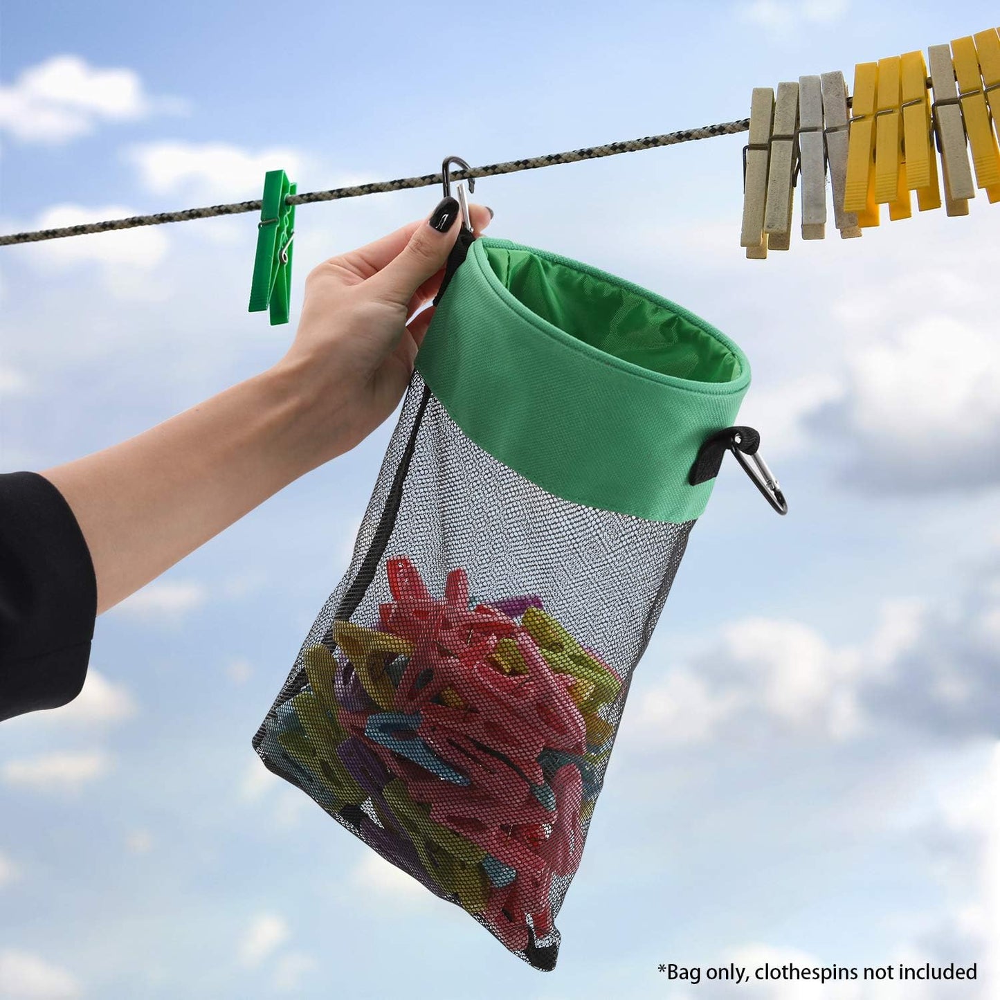 Mesh Clothespin Bag with Hooks Hanging Clothes Pin Bag with Drawstring Closure Clothespin Holder, Ventilation and Moisture Resistance, Storage Organizer, Machine Washable （Green）