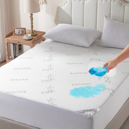 Waterproof Mattress Protector, California King Size Mattress Pad Fitted 6"-18" Deep Pocket, 3D Air Fabric Bed Mattress Cover Noiseless Washable for Bedroom, Hotel